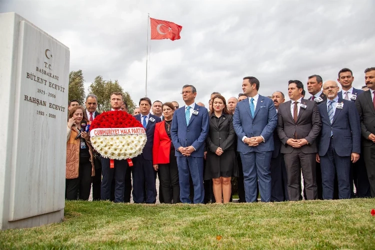 CHP lideri Özel: Ecevit'i örnek alan yürüyüşümüz delegelerimizin takdiriyle sonuçlandı