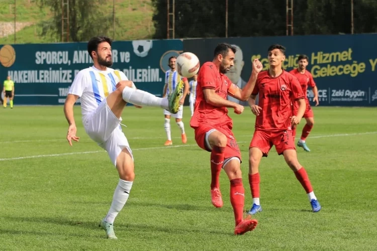 Belediye Derincespor 24Erzincansporla berabere kaldı