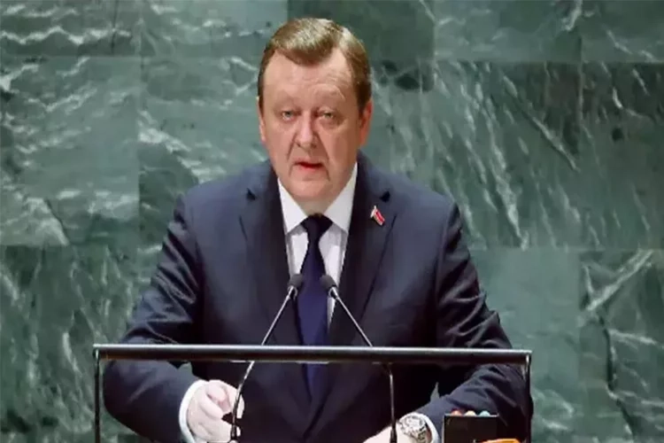Belarus Dışişleri Bakanı Aleinik Türkiye’ye geliyor haberinin görseli