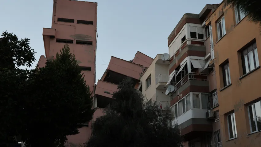 okul yan yattı