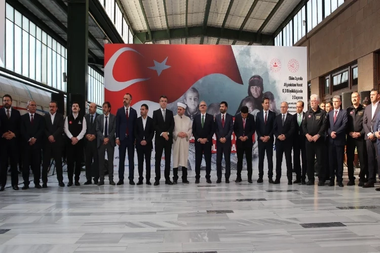 Afganistan'a 19. 'İyilik Treni' Ankara'dan hareket etti haberinin görseli