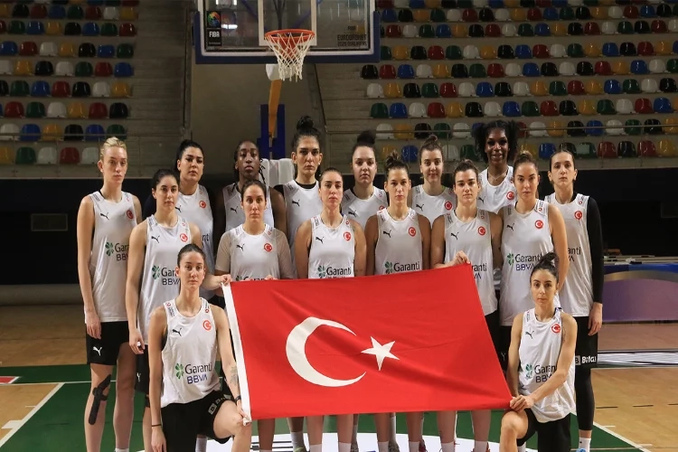 A Milli Kadın Basketbol Takımı'nda maç hazırlıkları sürüyor