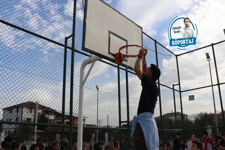 Baha Müderrisoğlu: Filesiz basketbol sahası kalmasın! haberinin görseli