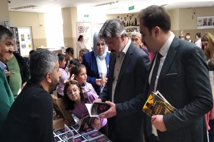 Acıgöl kitap günlerine yoğun ilgi haberinin görseli