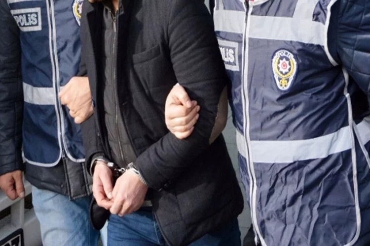 İzmir’de DHKP/C operasyonu: Çok sayıda gözaltı haberinin görseli