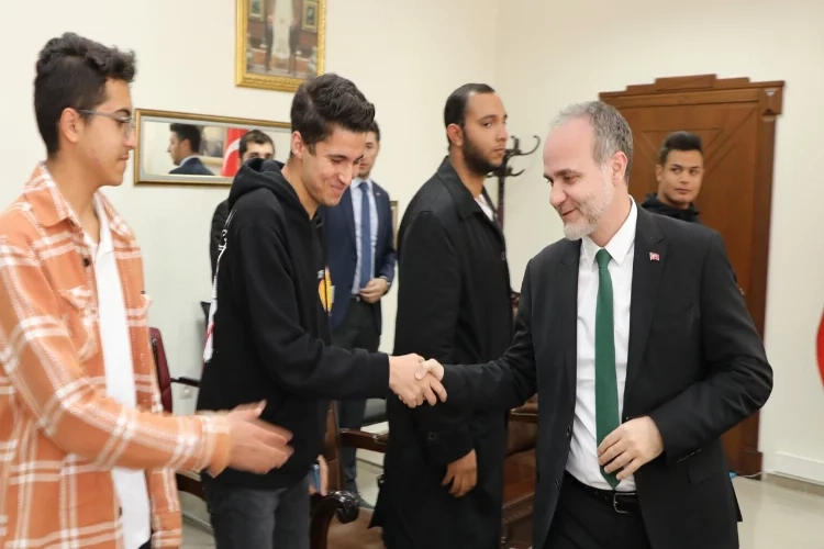 Rektör Uslu, Filistinli öğrencileri ağırladı haberinin görseli