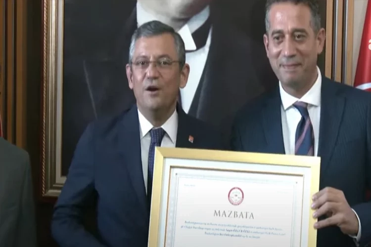 Mazbatasını aldı basın mensuplarına seslendi: PM’de basına özel gündem