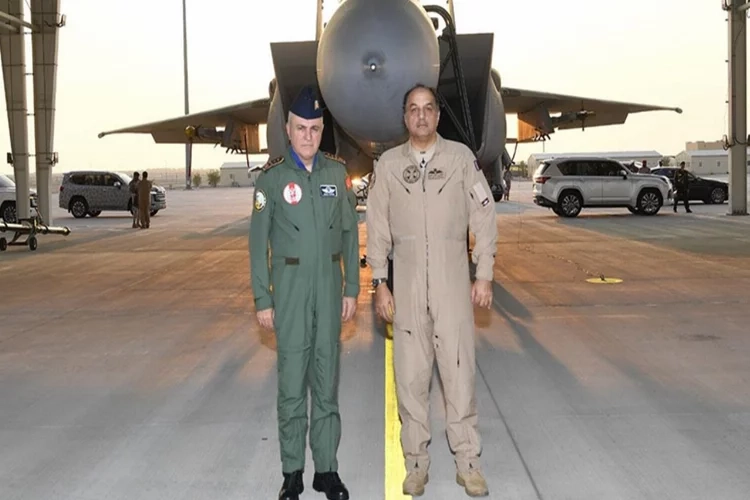 Orgeneral Metin Gürak, Katar'da Yırtıcı Şahin-5 Tatbikatına katıldı haberinin görseli
