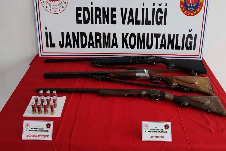 Edirne’de ruhsatsız av tüfekleri ele geçirildi