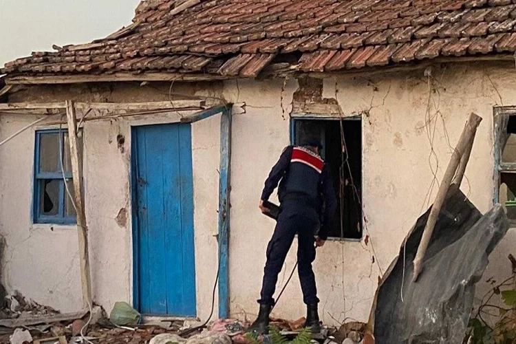 Balıkesir'de jandarmadan 'Huzur' operasyonu haberinin görseli