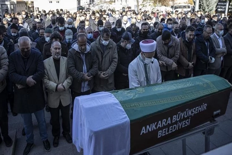 Samuray kılıcıyla öldürülen Başak Cengiz'in vefatının üzerinden 2 yıl geçti haberinin görseli
