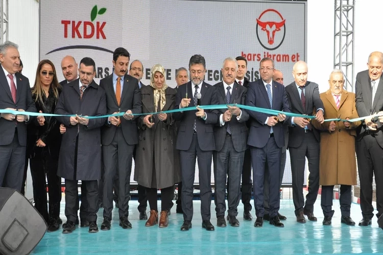 Kars’ta 100 milyonluk tesisin açılışını yaptı