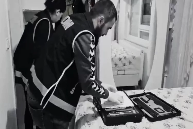 Antalya’da eş zamanlı tefecilik operasyonu haberinin görseli