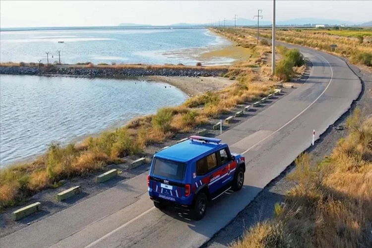 Türkiye'nin ilk zırhlı SUV'u, 2025'te göreve hazır haberinin görseli