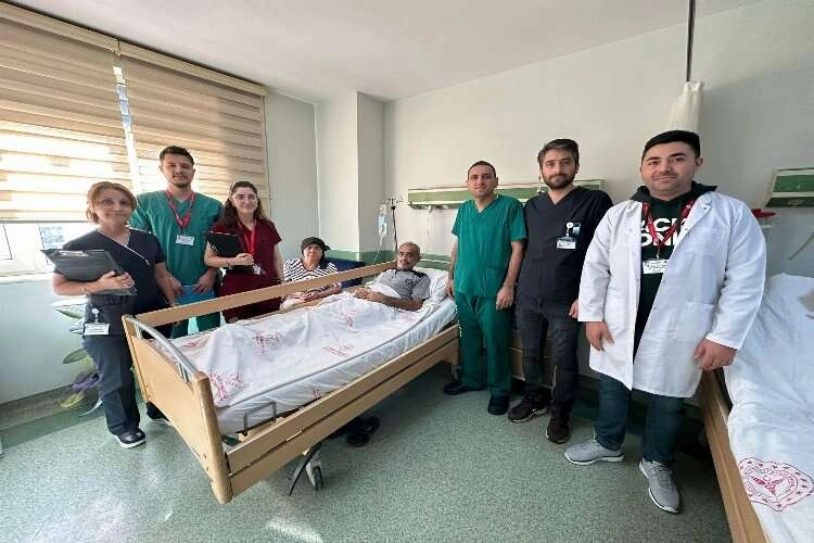 İdrarından yoğun kan gelen hasta sağlığına kavuştu haberinin görseli