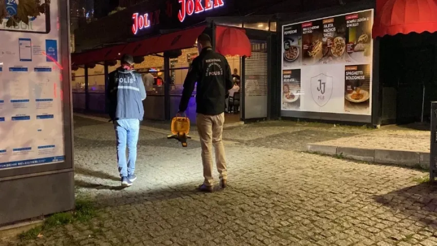 Derya Bedavacı’nın sahne aldığı mekana silahlı saldırı haberinin görseli