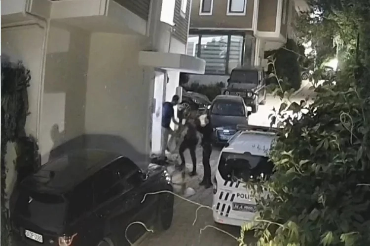 Dilan ve Engin Polat çiftinin park kavgası! haberinin görseli