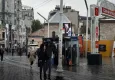 İstanbul sağanak yağışa teslim oldu: Vatandaş korunacak yer aradı