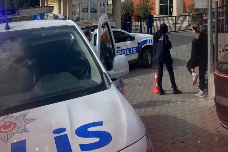 İzmir’de öğrenciler tehdit altında! O kişiler bölgeden uzaklaştırılıyor haberinin görseli