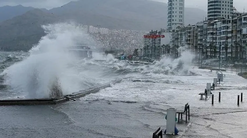AFAD'tan İzmir için uyarı! Sel, hortum ve çatı uçmasına dikkat - Hangi bölgelerde etkili olacak