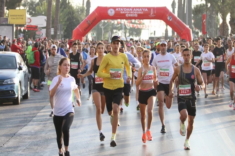 İzmir'de Ata'dan Ana'ya Saygı Koşusu yarın başlıyor haberinin görseli
