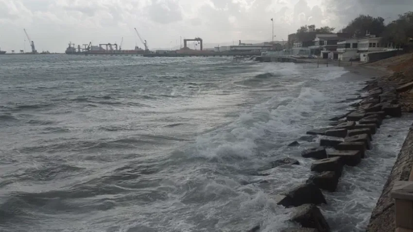 Tekirdağ'da şiddetli lodos etkili oldu haberinin görseli