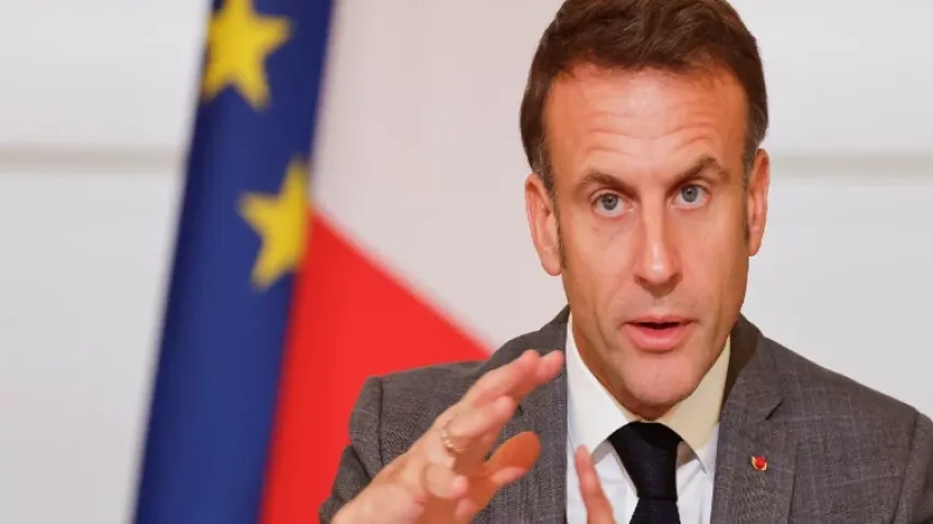Macron’dan ateşkes çağrısı: Gazze’yi bombalamayı durdur haberinin görseli