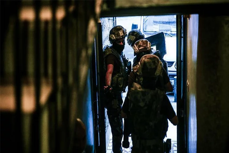 19 ilde dev narkogüç operasyonu haberinin görseli