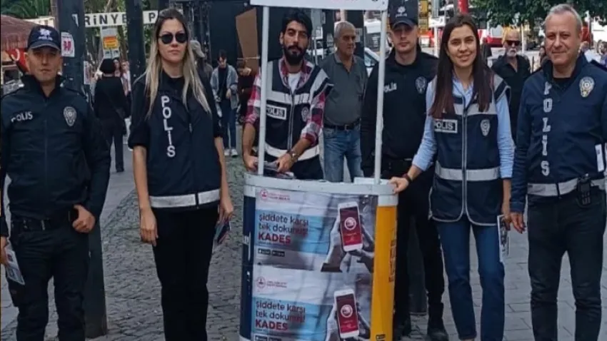 İzmir’de polis ile vatandaş iş birliği
