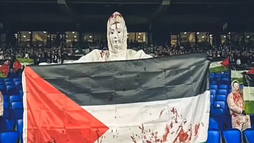 Real Sociedad taraftarı kanlı maskelerle tribünde! haberinin görseli