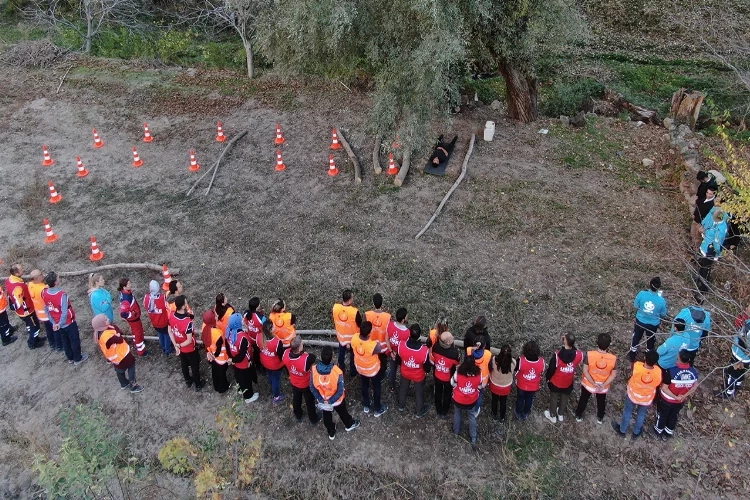 Doğada hayat kurtaran eğitim: UMKE ekipleri Kayseri’de tecrübe kazandı haberinin görseli