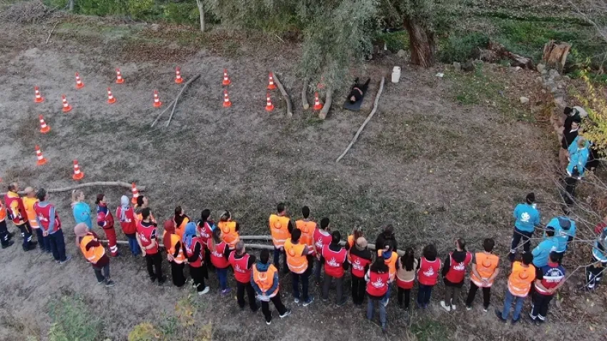 Doğada hayat kurtaran eğitim: UMKE ekipleri Kayseri’de tecrübe kazandı haberinin görseli