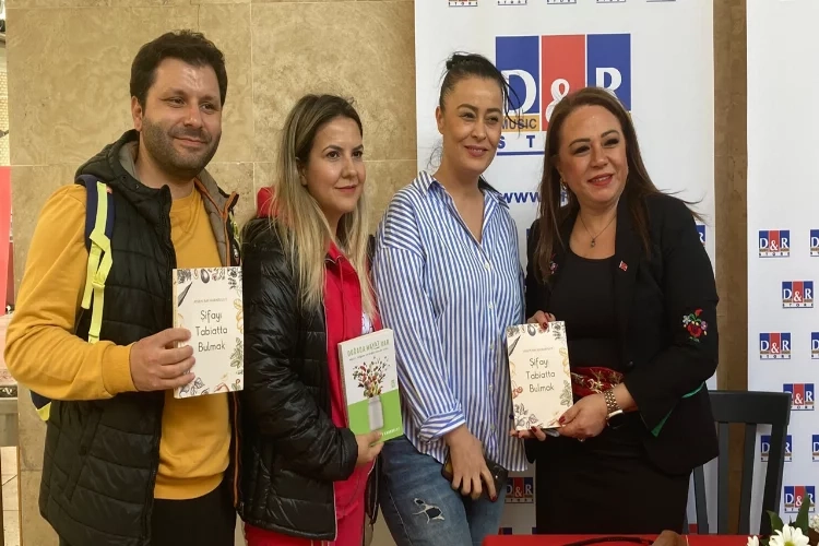 Bitkilerin Profesörü Prof. Dr. Aysun Bay Karabulut imza gününde okuyucularıyla buluştu haberinin görseli