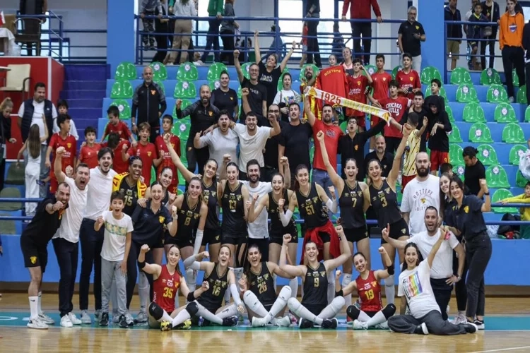 Göztepe Voleybol ilk deplasman galibiyetini elde etti