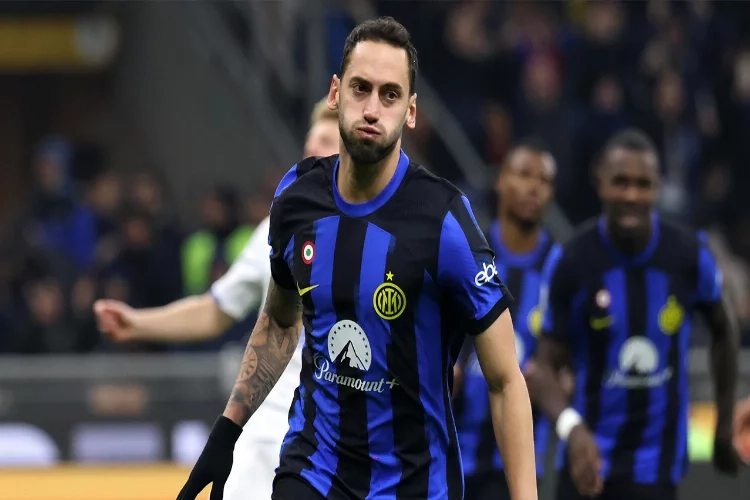 Hakan Çalhanoğlu, tarih yazdı