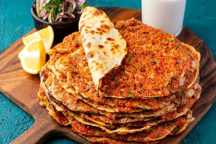 MasterChef kaptanlık oyununda görev lahmacun: Lahmacun tarifi