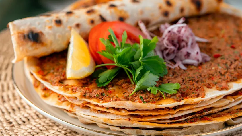 lahmacun tarifi