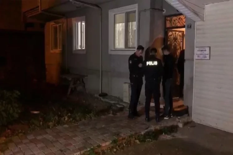 Bursa’da hırsızlar ev sahibine kapıyı açmadı haberinin görseli