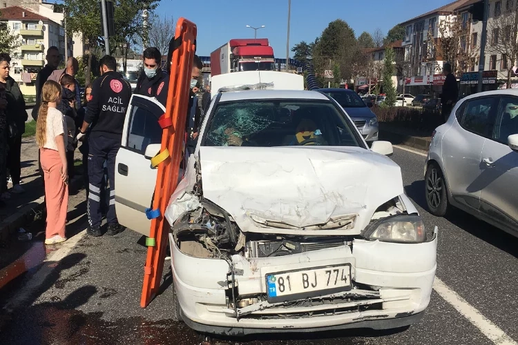 Ani fren kazaya neden oldu: 4'ü çocuk 8 yaralı haberinin görseli
