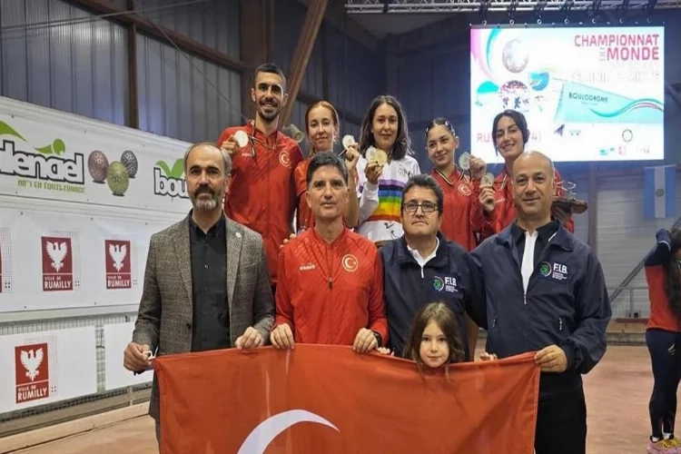 Mersinli sporcular Bocce'de dünya ikincisi haberinin görseli