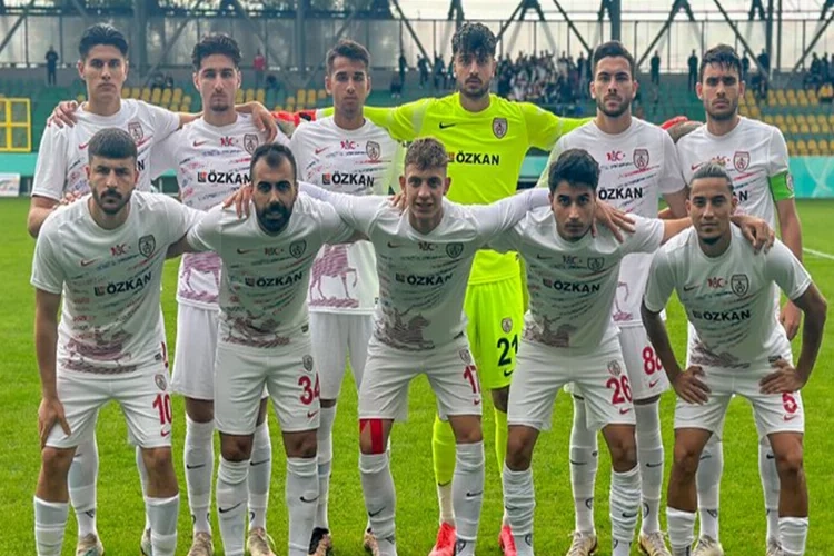 Altınordu evinde kritik maça çıkıyor: Kırmızı Şeytanlar galibiyet peşinde haberinin görseli