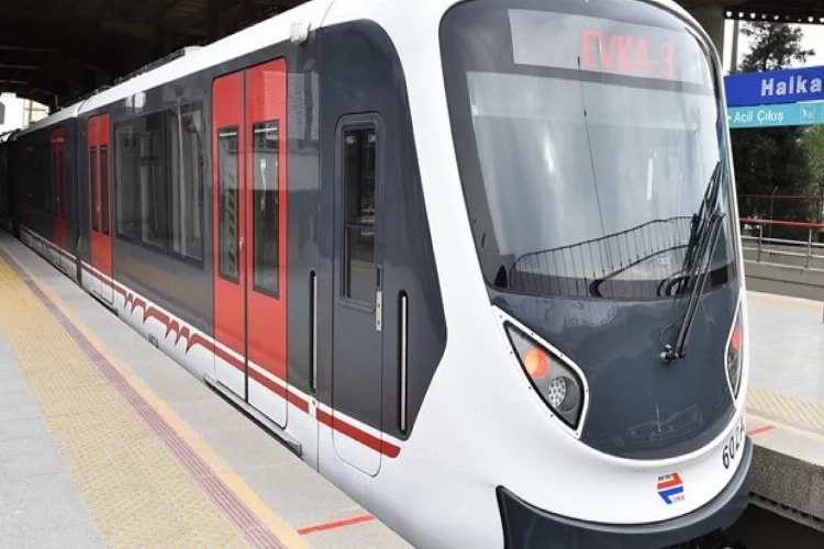 İzmir Metro kazasının ardından seferler normale döndü haberinin görseli