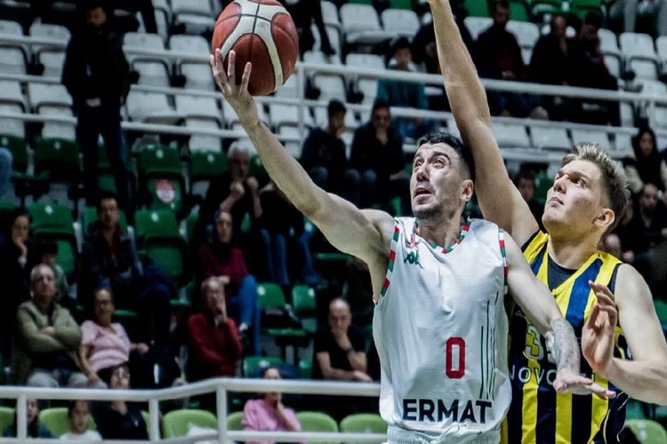 Bornova Belediyesi Karşıyaka üçlük rekoru kırdı: TBL'de tarihe geçti haberinin görseli