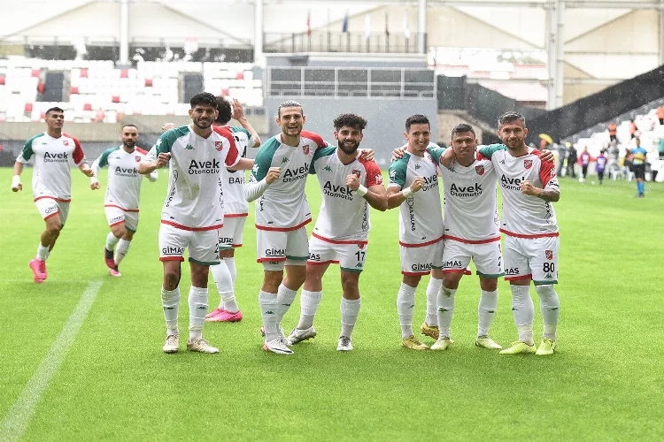 Karşıyaka galibiyet hasretini giderdi haberinin görseli