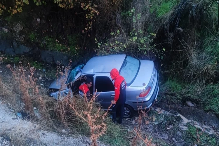 Siirt'te feci otomobil kazası: Ölü ve yaralılar var! haberinin görseli