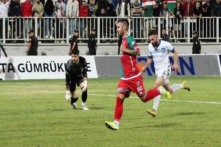 Adem Büyük, Karşıyaka’daki ikinci gol sevincini yaşadı