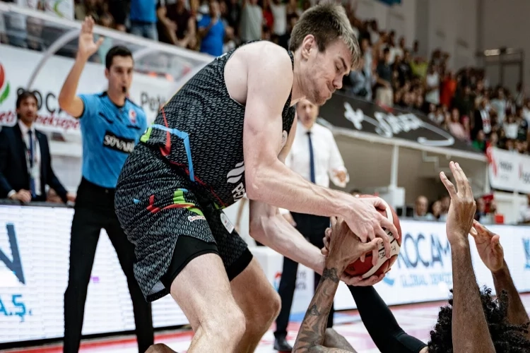 Aliağa Petkimspor 4 maçta sadece 1 galibiyet aldı haberinin görseli