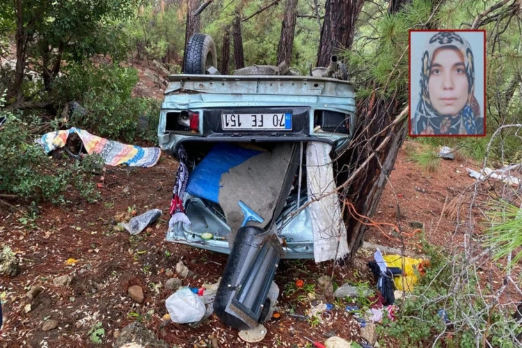 Antalya’da otomobil 20 metreden aşağıya uçtu haberinin görseli