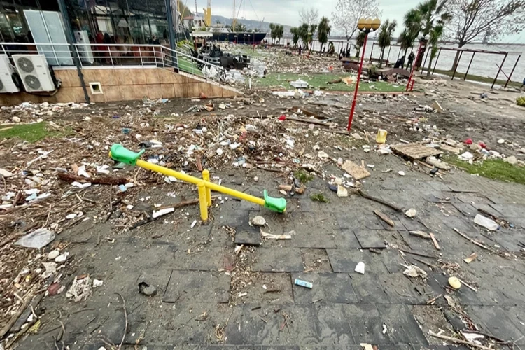 Zonguldak Ereğli'de eğitime ara verildi haberinin görseli