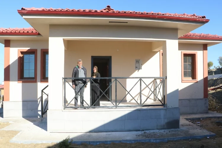 Hatay'da afet konutlarında yaşam başladı haberinin görseli